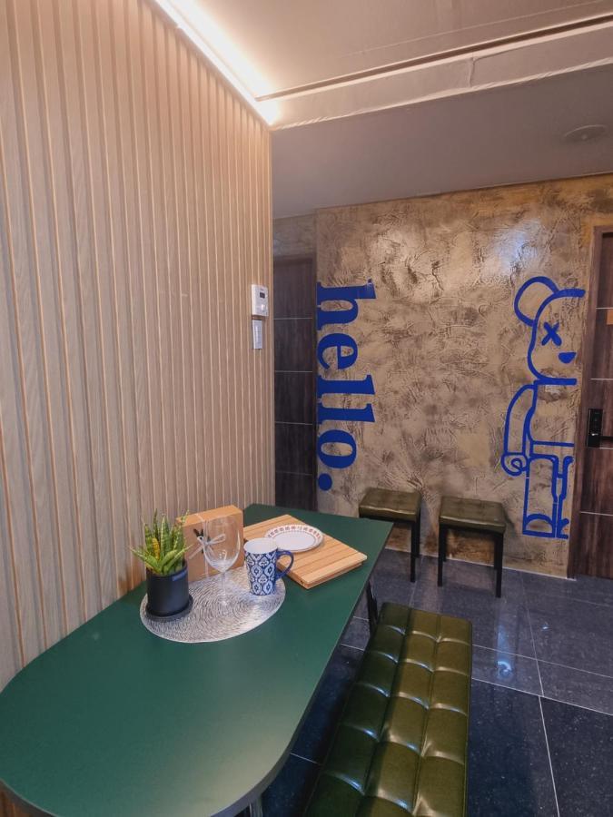 Space Guesthouse Сеул Экстерьер фото